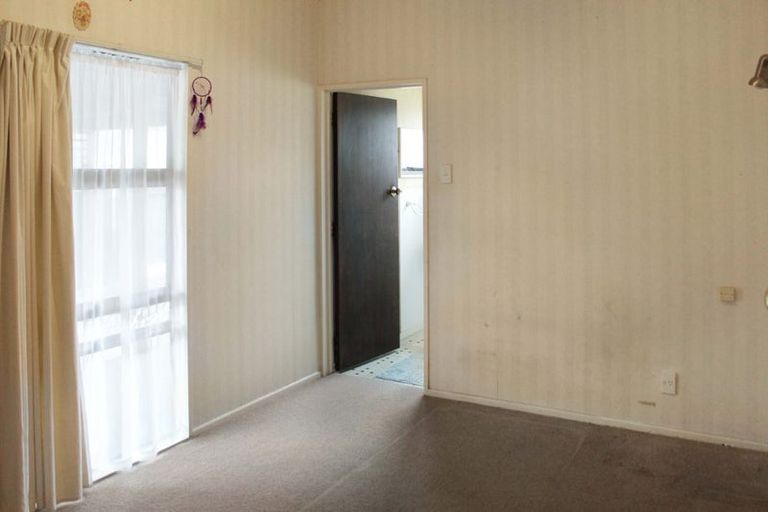 Photo of property in 9 Papawai Place, Milson, Palmerston North, 4414