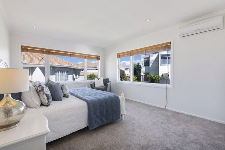 Photo of property in 22 Eversleigh Road, Belmont, Auckland, 0622