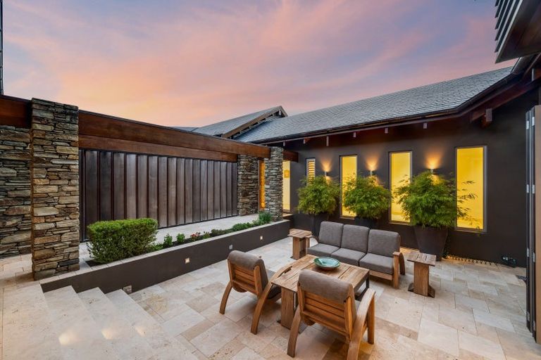 Photo of property in 42 Porterfield Road, Whitford, Howick, 2571