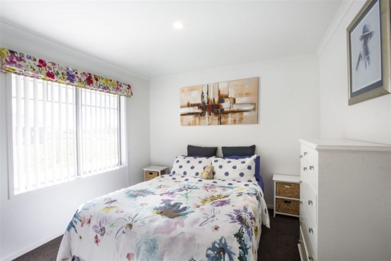 Photo of property in 56 Norfolk Drive, Cambridge, 3434