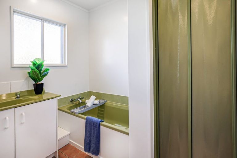 Photo of property in 37c Hukanui Road, Fairfield, Hamilton, 3214