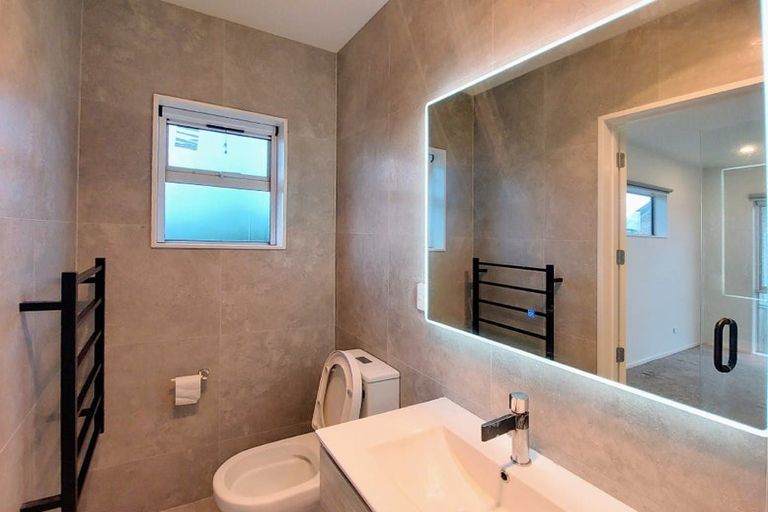 Photo of property in 66 Taikura Avenue, Red Beach, 0932