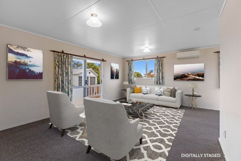 Photo of property in 18 Nikau Street, Inglewood, 4330