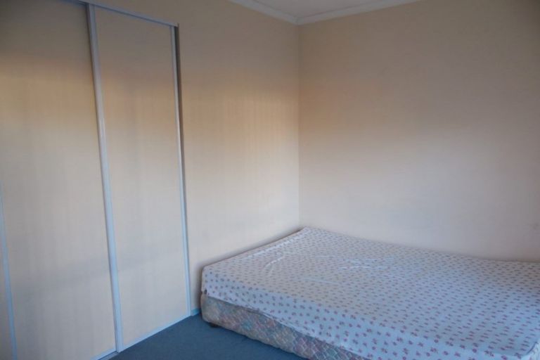 Photo of property in 2 Resolution Place, Bryndwr, Christchurch, 8053