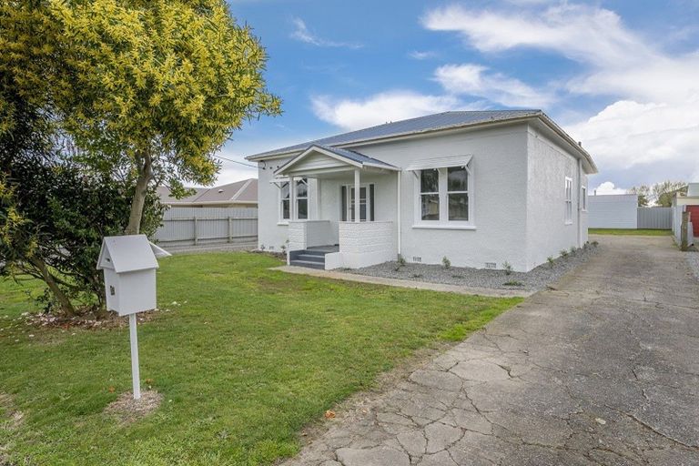 Photo of property in 12 Stuckey Street, Levin, 5510