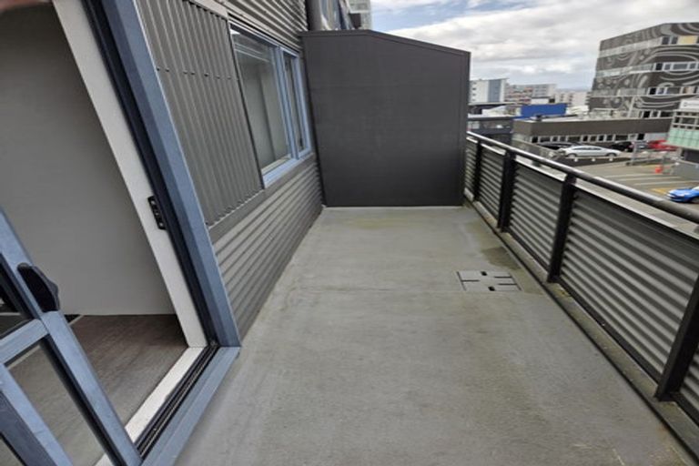Photo of property in 8 Torrens Terrace, Mount Cook, Wellington, 6011