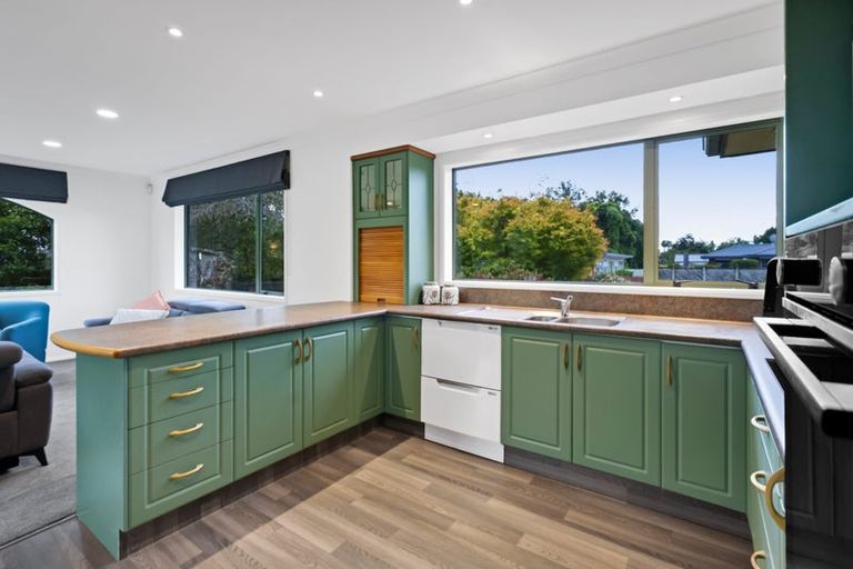 Photo of property in 9 Adam Lile Drive, Highlands Park, New Plymouth, 4312