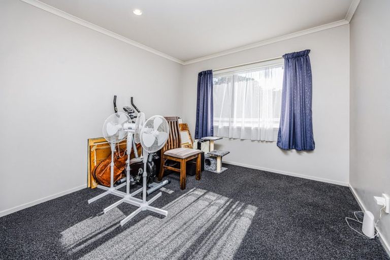 Photo of property in 13 Glenross Drive, Wattle Downs, Auckland, 2103