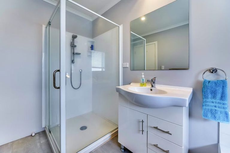 Photo of property in 23 Queens Park Crescent, Frankton, Hamilton, 3204