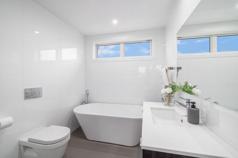 Photo of property in 42 Normans Road, Strowan, Christchurch, 8052