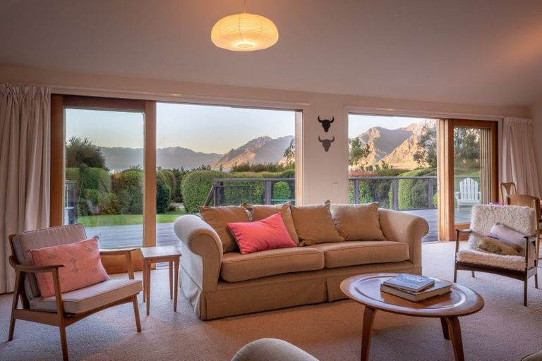 Photo of property in 188 Lakeview Terrace, Lake Hawea, 9382