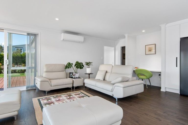 Photo of property in 93a Margaret Drive, Omokoroa, 3114