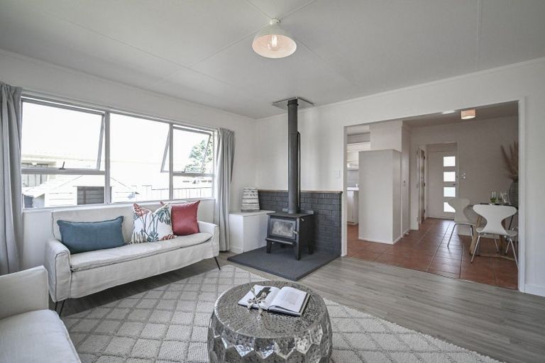 Photo of property in 8 Cartier Crescent, Flaxmere, Hastings, 4120