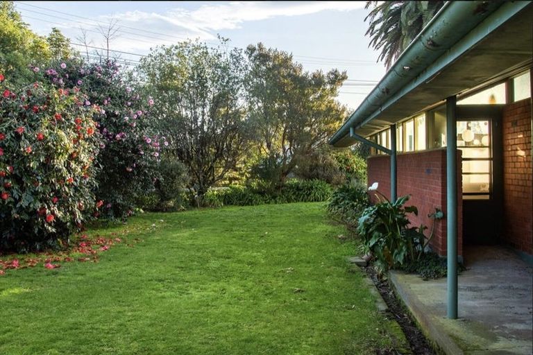 Photo of property in 63 Strasbourge Street, Martinborough, 5711