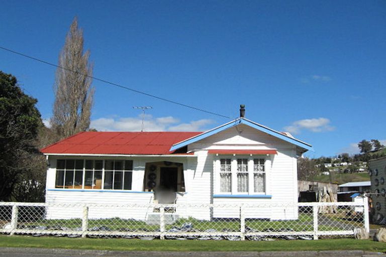 Photo of property in 16 Goldfinch Street, Taihape, 4720