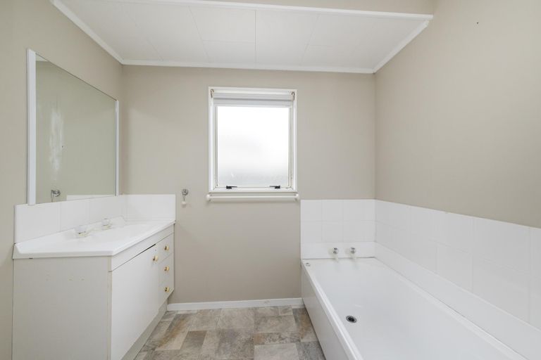 Photo of property in 20 Dalwood Grove, Highbury, Palmerston North, 4412