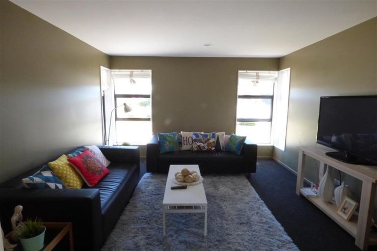 Photo of property in 10 Bellbird Place, Rolleston, 7614