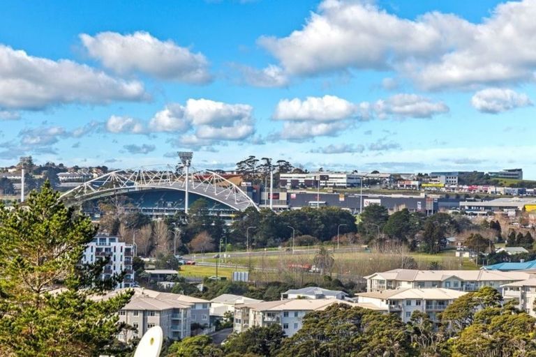 Photo of property in 5/61 The Avenue, Albany, Auckland, 0632