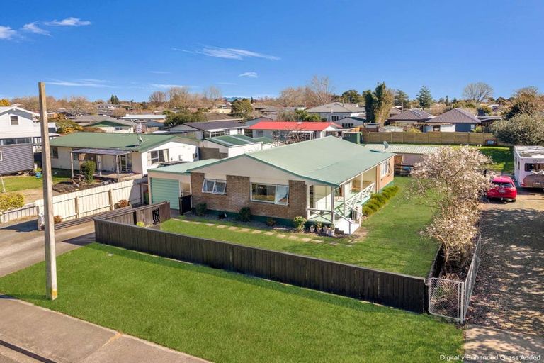 Photo of property in 5 Carlyle Street, Leamington, Cambridge, 3432