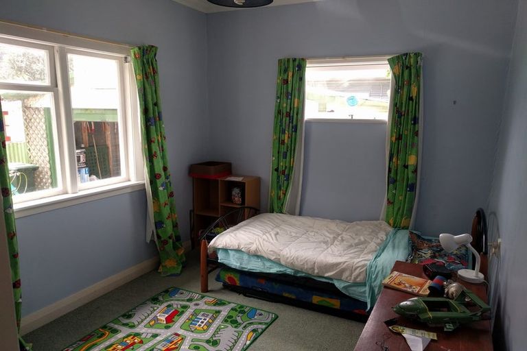 Photo of property in 11 Beaumont Avenue, Alicetown, Lower Hutt, 5010