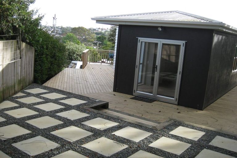 Photo of property in 1/19 Edgeworth Road, Glenfield, Auckland, 0629