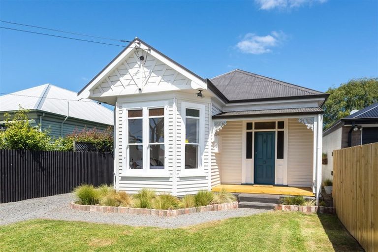 Photo of property in 28 Fairfield Avenue, Addington, Christchurch, 8024