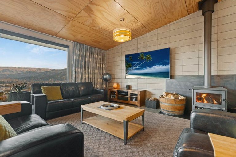 Photo of property in 36 Shields Street, Clyde, 9330