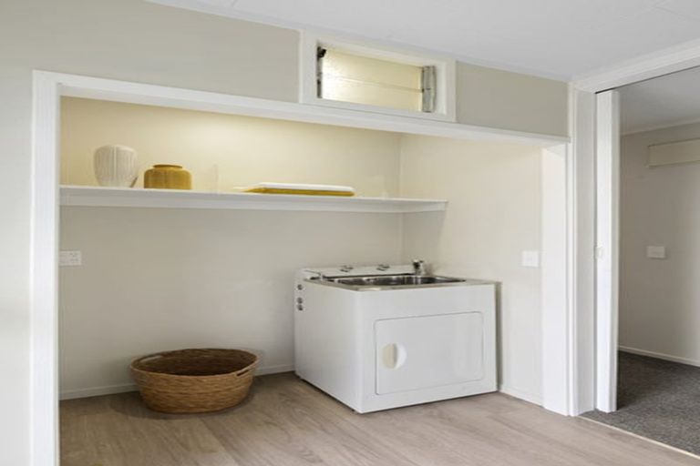 Photo of property in 82 Gilberthorpes Road, Hei Hei, Christchurch, 8042