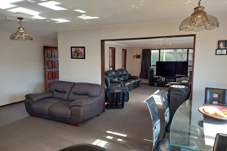 Photo of property in 5 Broadhaven Avenue, Parklands, Christchurch, 8083