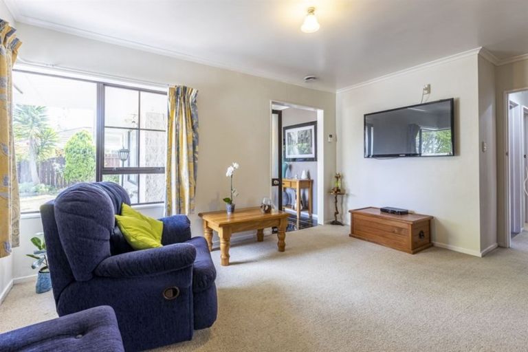 Photo of property in 95 John F Kennedy Drive, Milson, Palmerston North, 4414