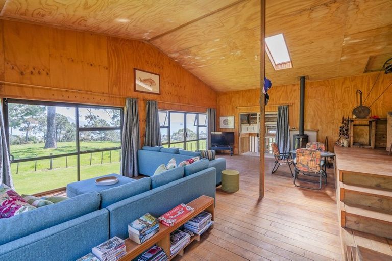 Photo of property in 60 Resolution Rise, Cooks Beach, Whitianga, 3591