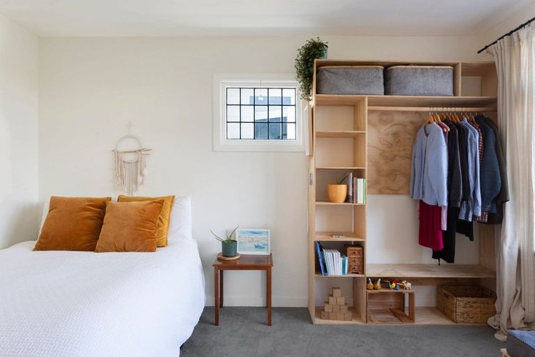 Photo of property in 92 Hargest Crescent, Saint Clair, Dunedin, 9012