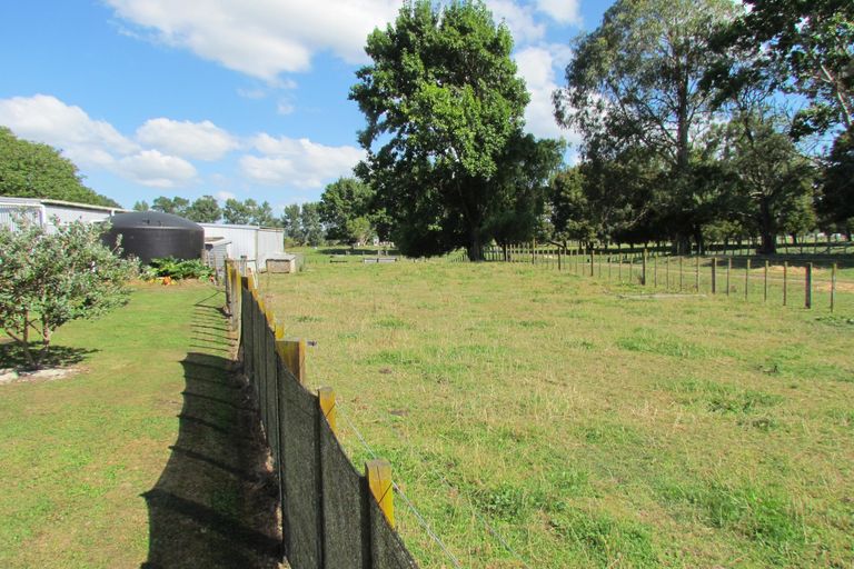 Photo of property in 182 Pukemiku Road, Mangamutu, Pahiatua, 4983