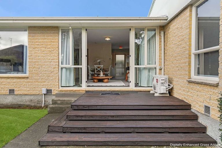 Photo of property in 2/43 Whitmore Street, Edgeware, Christchurch, 8013
