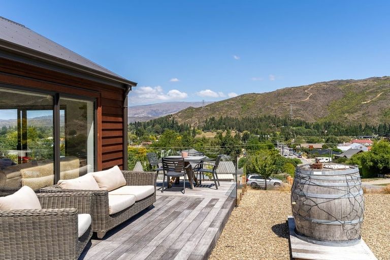 Photo of property in 26 Naylor Street, Clyde, 9330