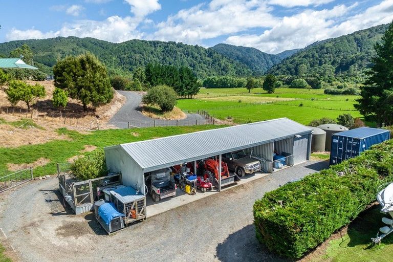 Photo of property in 64c Kaitoke Waterworks Road, Kaitoke, Upper Hutt, 5018