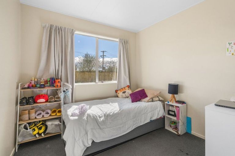 Photo of property in 4 Roslyn Road, Levin, 5510