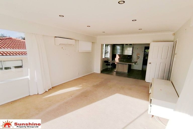 Photo of property in 29 Galaxy Drive, Mairangi Bay, Auckland, 0630