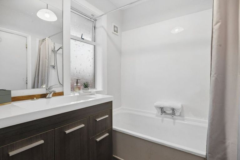 Photo of property in 369 South Road, Caversham, Dunedin, 9012