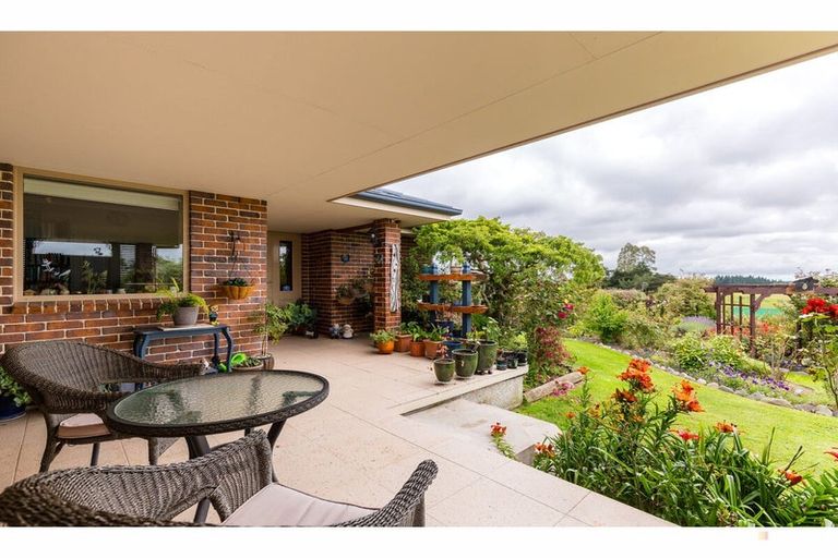 Photo of property in 151 Garlands Road, Waimate, 7979
