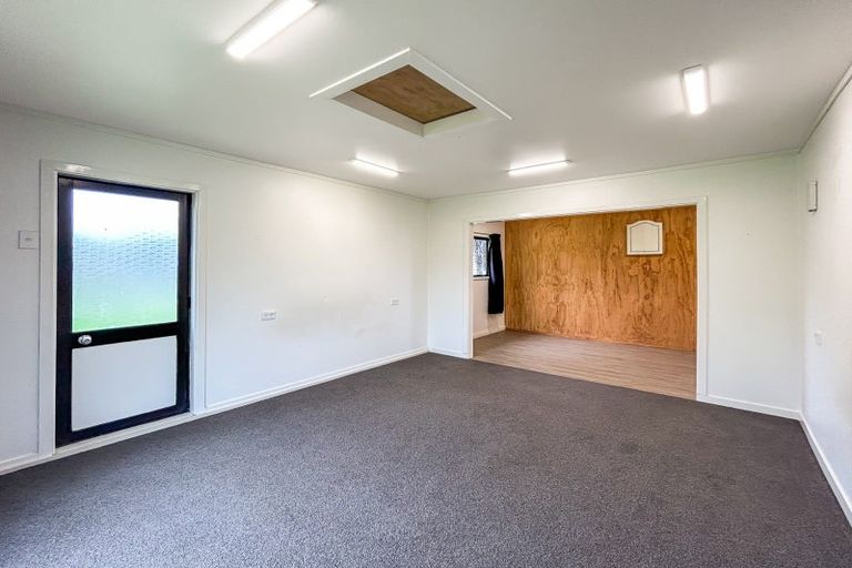 Photo of property in 120 Queen Street West, Levin, 5510