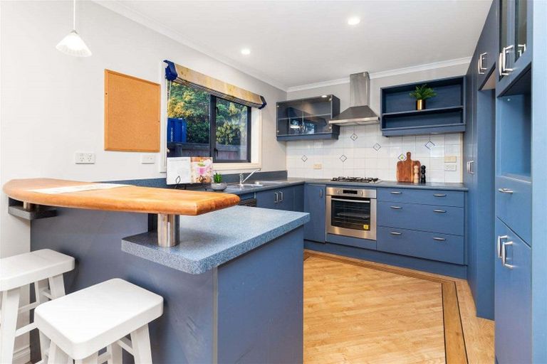 Photo of property in 6b Fovant Street, Russley, Christchurch, 8042