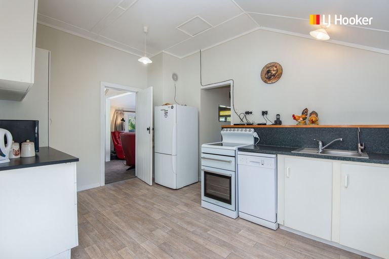 Photo of property in 2 Goodwin Street, Waihola, Milton, 9073