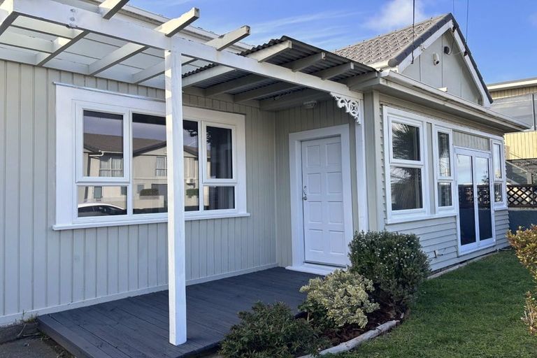 Photo of property in 2 Tory Street, Petone, Lower Hutt, 5012