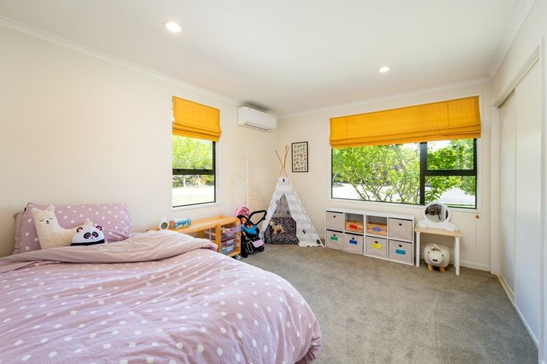 Photo of property in 4 Baker Grove, Wanaka, 9305