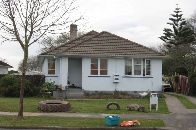 Photo of property in 32 Sare Crescent, Fairfield, Hamilton, 3214