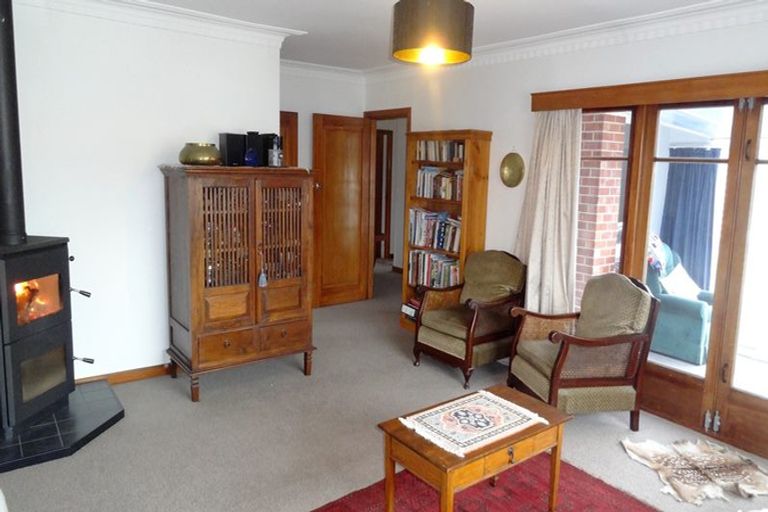 Photo of property in 7 Claxton Place, Saint Martins, Christchurch, 8022