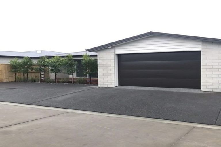Photo of property in 21 Bronze Court, Papamoa, 3118