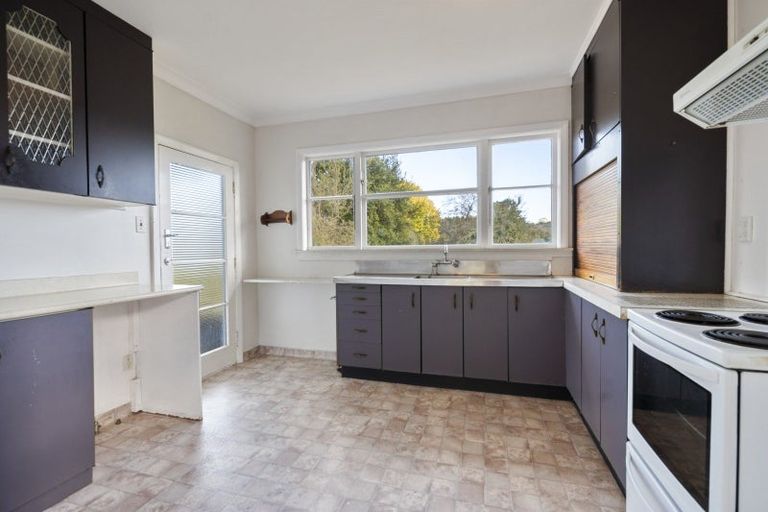 Photo of property in 14 Gordon Terrace, Hunterville, 4730