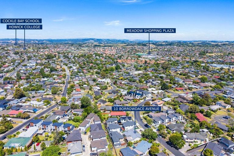 Photo of property in 10 Borrowdace Avenue, Botany Downs, Auckland, 2010